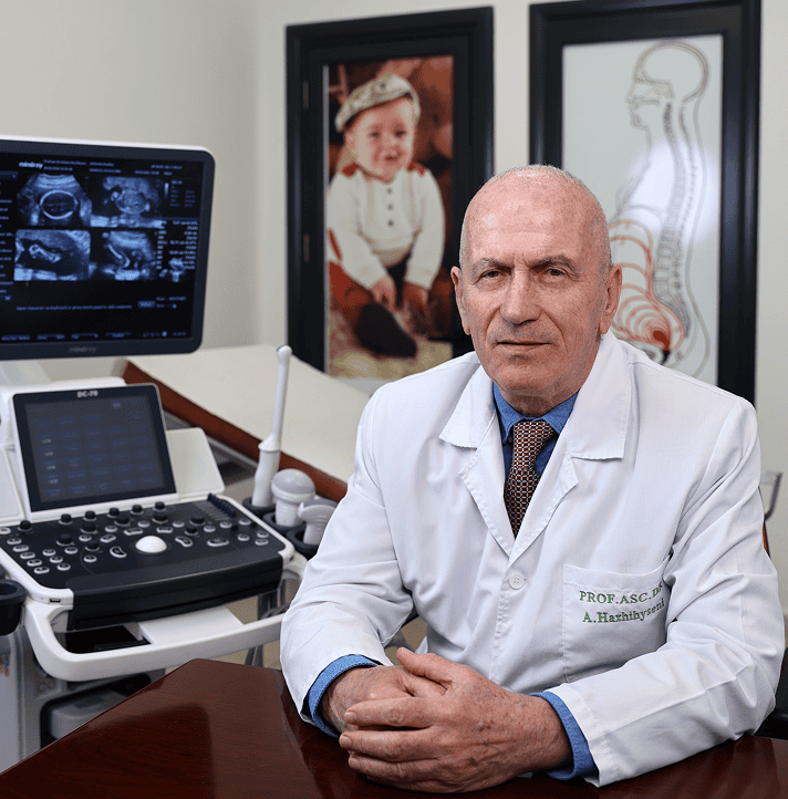 Prof. Asc. Dr. Arben Haxhihyseni, specialist për inkontinencën urinare në Durrës